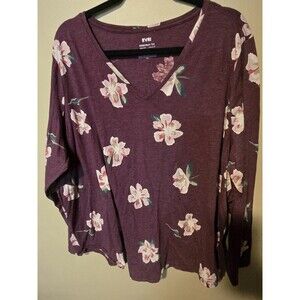 EVRI Women’s Purple w/ Flowers Long Sleeve V-Neck Everyday Tee Relaxed Fit 3x